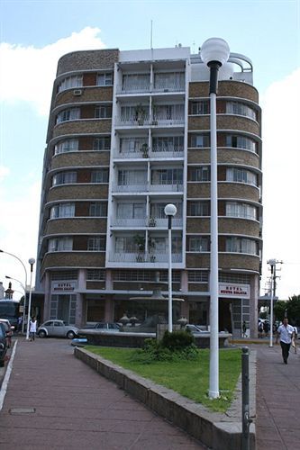 Oyo Nueva Galicia Hotel Guadalajara Exterior foto
