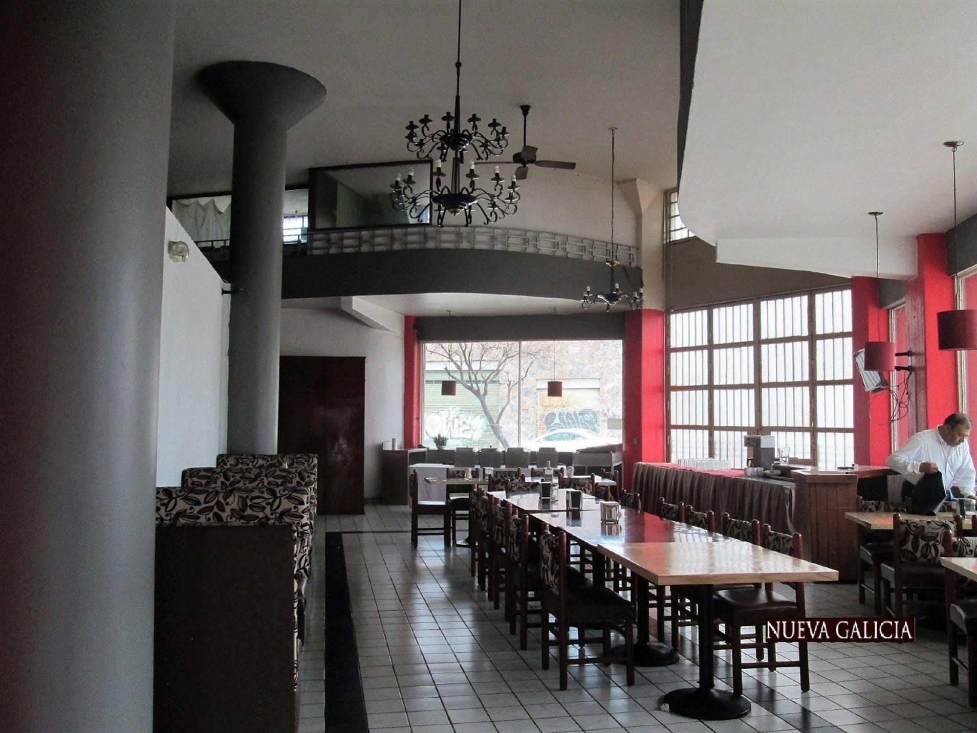 Oyo Nueva Galicia Hotel Guadalajara Exterior foto